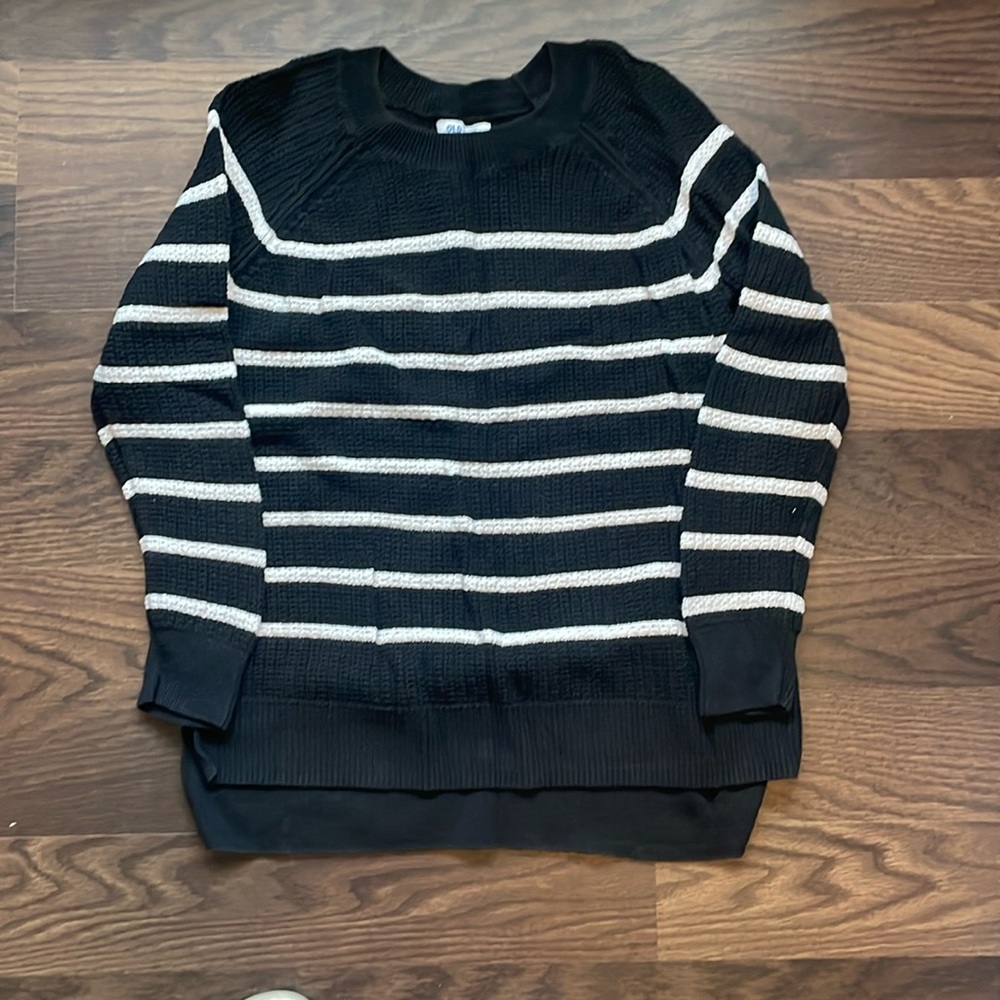 Old Navy size medium sweater.